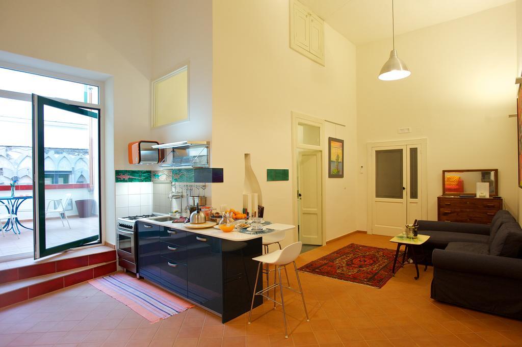 Haripergo Apartments A Bridge For Amalfi Coast Salernes Chambre photo