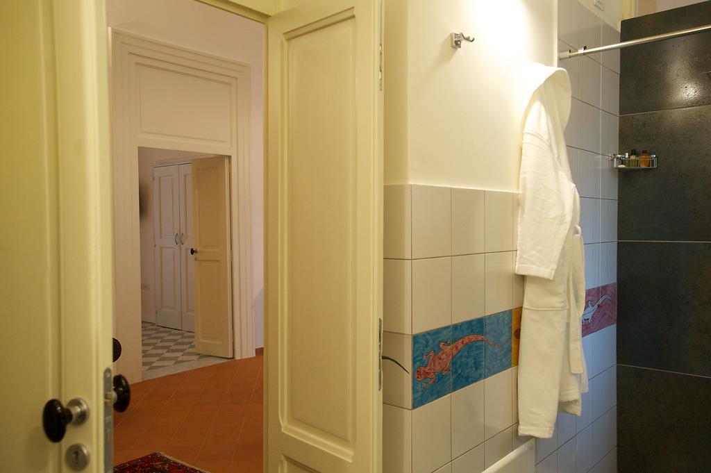 Haripergo Apartments A Bridge For Amalfi Coast Salernes Chambre photo